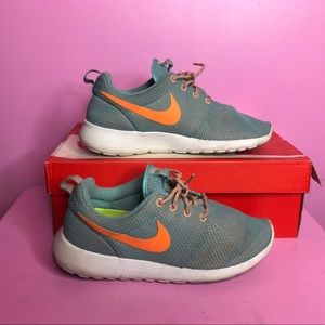 Nike Dolphin Sneakers